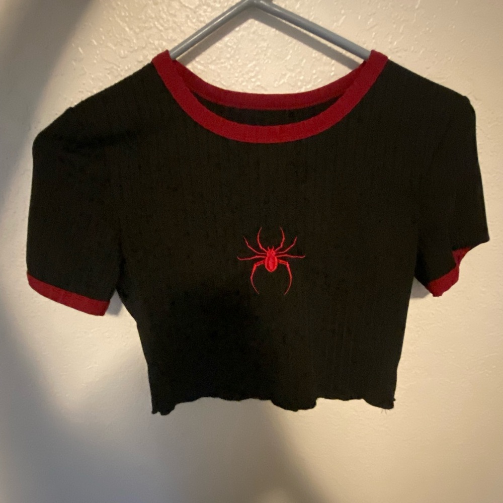 Spider logo cropped shirt